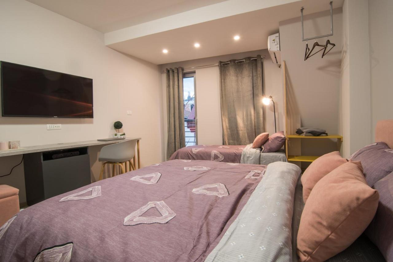 Vanilla Boutique Apartments Szkopje Kültér fotó