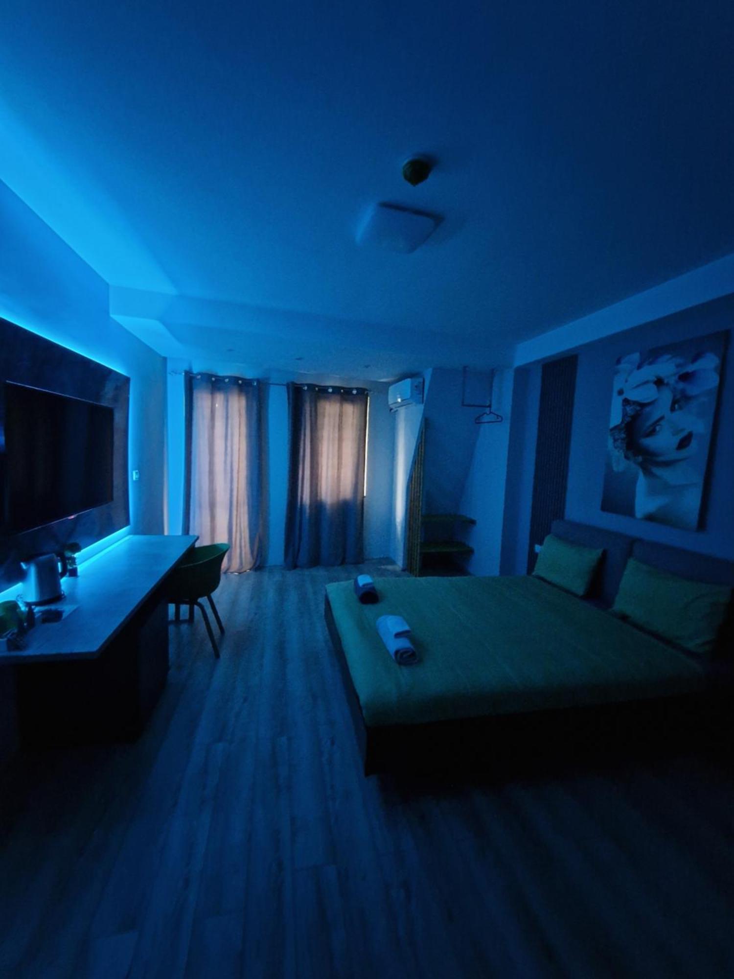 Vanilla Boutique Apartments Szkopje Kültér fotó