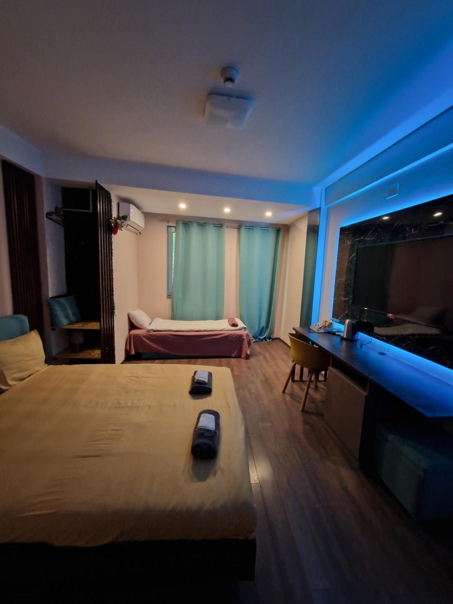 Vanilla Boutique Apartments Szkopje Kültér fotó